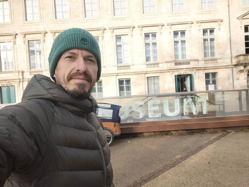 wearing a puffer jacket during cold winter in Bordeaux